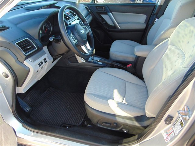 Used 2017 Subaru Forester 2.5i Premium w/ All-Weather Package image 10