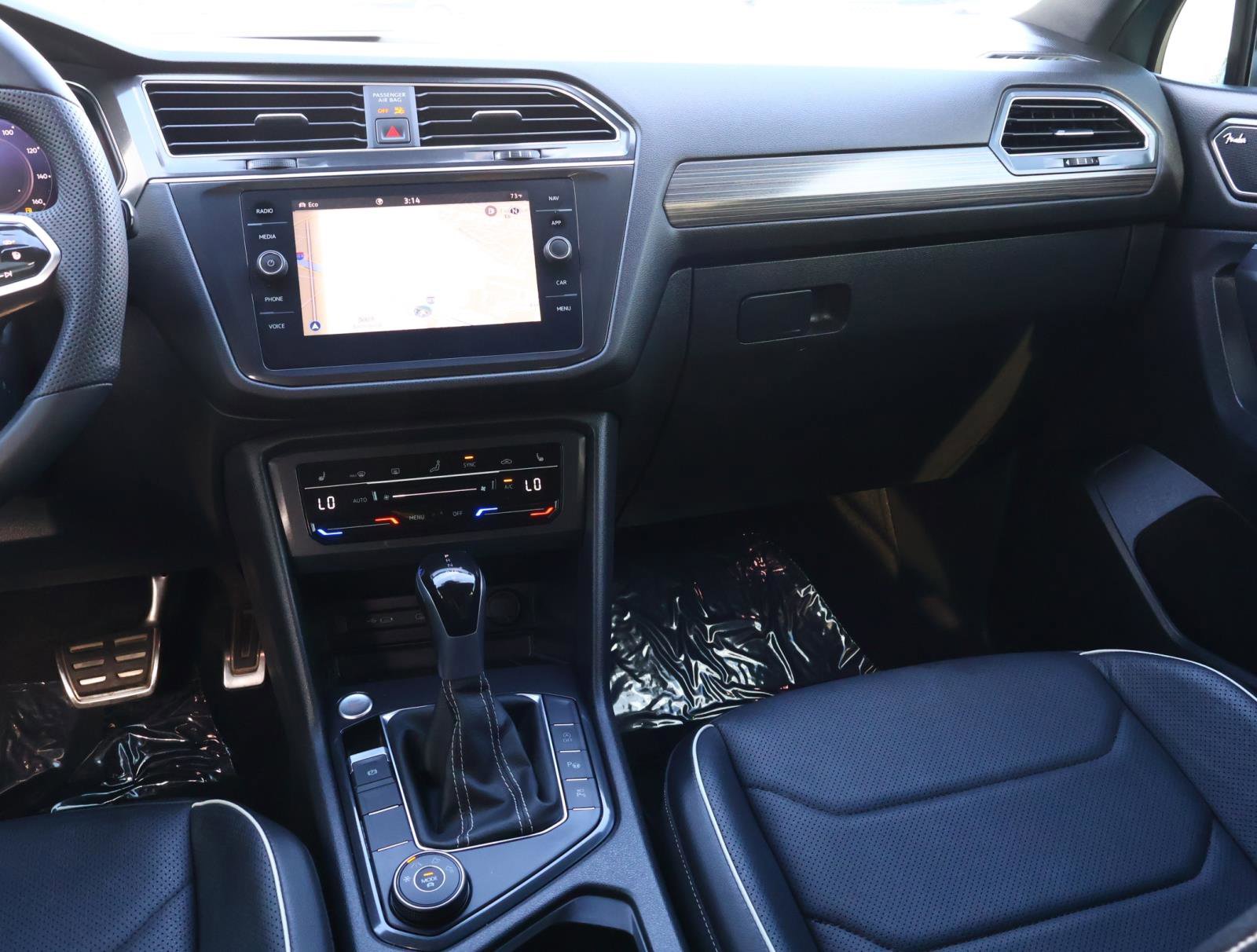 Used 2022 Volkswagen Tiguan SEL R-Line image 11