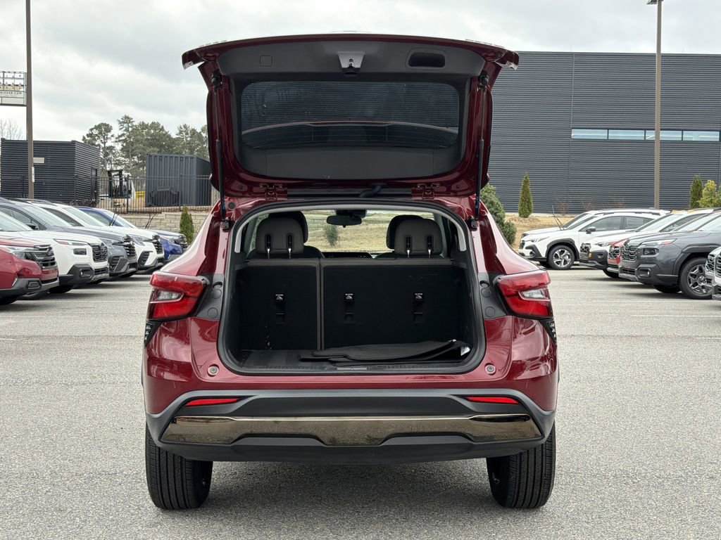 Used 2024 Chevrolet Trax ACTIV w/ Driver Confidence Package image 15