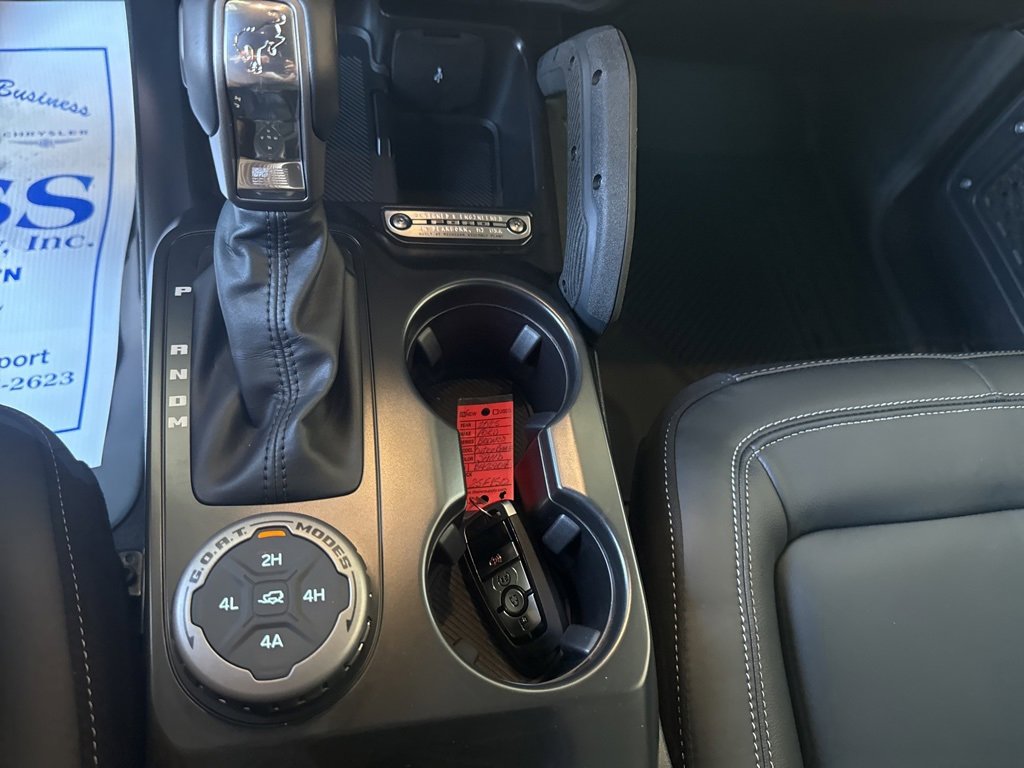 New 2025 Ford Bronco Outer Banks w/ Sasquatch Package image 15