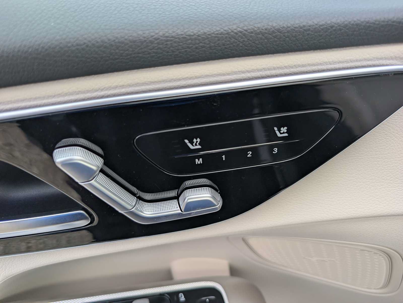 New 2027 Mercedes-Benz GLC 300 4MATIC image 30