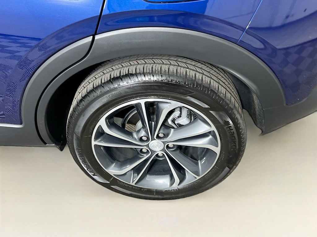 Used 2023 Buick Encore GX Select w/ Safety Package II image 25