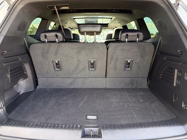 Used 2025 Buick Enclave Avenir FWD image 19