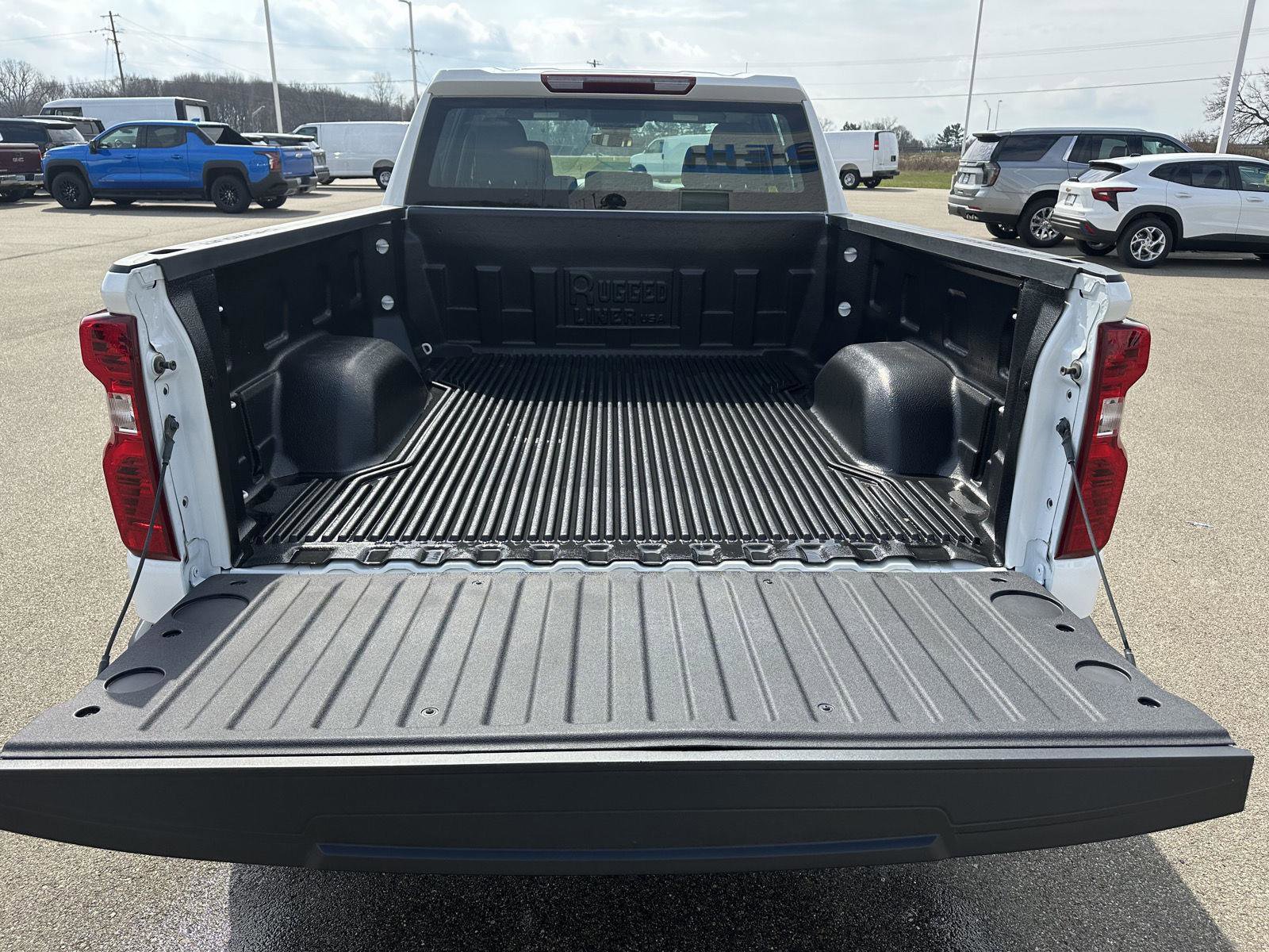 Used 2024 Chevrolet Silverado 1500 W/T w/ WT Fleet Convenience Package AWD/4WD image 7