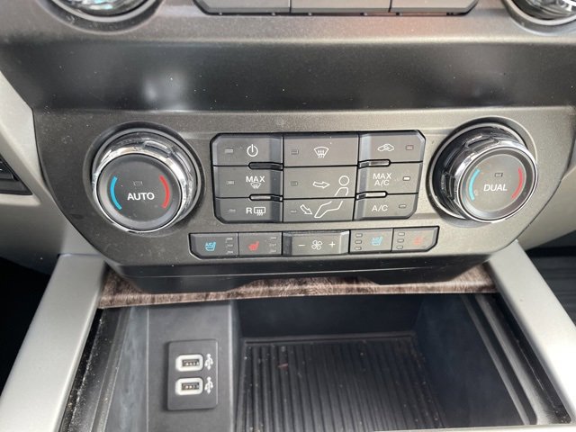 Used 2019 Ford F250 Lariat w/ Lariat Ultimate Package image 31