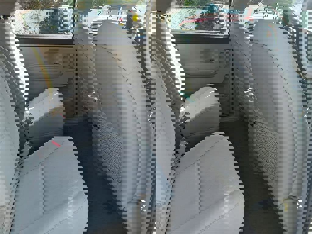 Used 2019 Kia Sedona L image 10