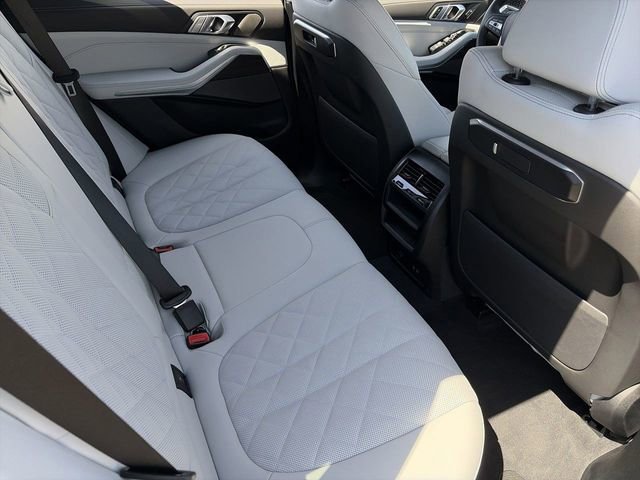 Used 2026 BMW X5 xDrive40i w/ Premium Package AWD/4WD image 15