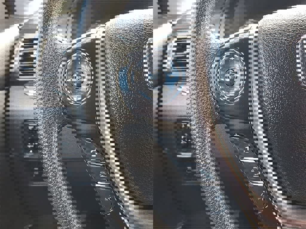 Used 2017 Honda Ridgeline RTS image 16