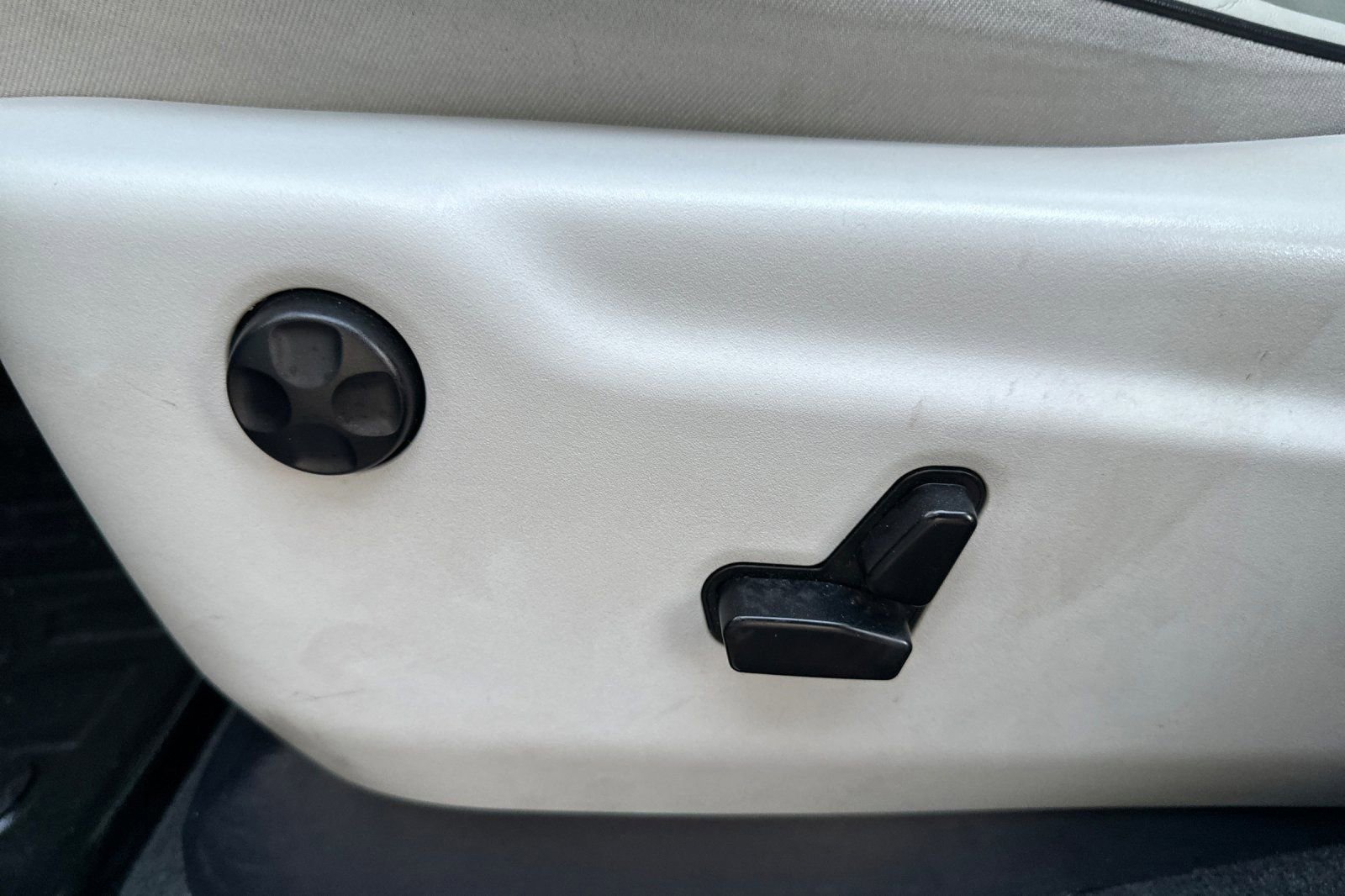 Used 2020 Jeep Grand Cherokee Summit image 12