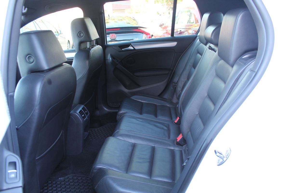 Used 2012 Volkswagen Golf 4-Door AWD/4WD image 25
