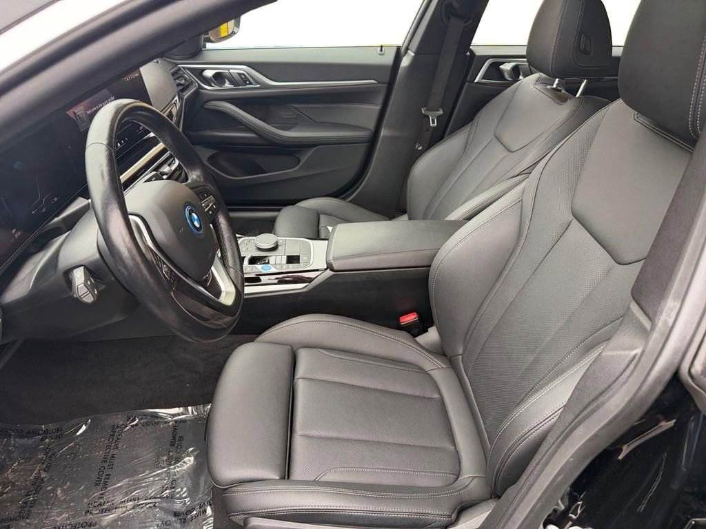 Used 2024 BMW i4 xDrive40i image 9