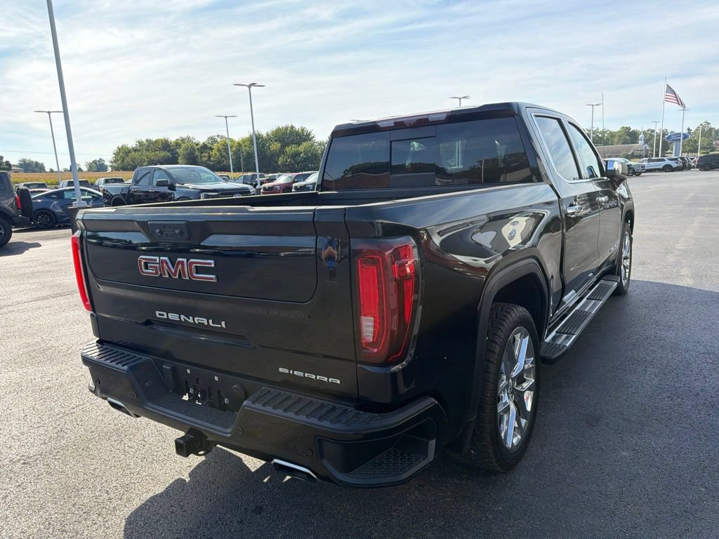 Used 2022 GMC Sierra 1500 Denali w/ Technology Package AWD/4WD image 4