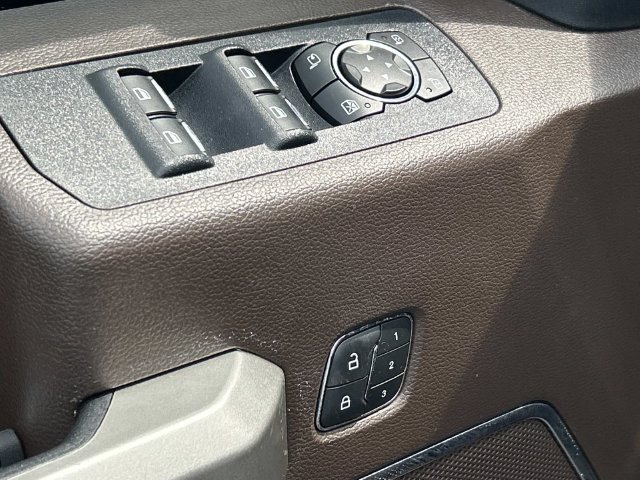 Used 2020 Ford F150 King Ranch w/ Equipment Group 601A Luxury AWD/4WD image 20