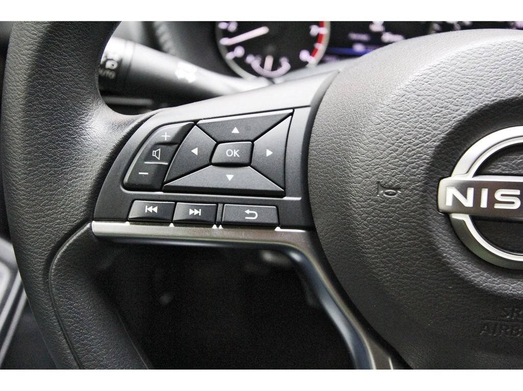 Certified 2025 Nissan Sentra SV FWD image 17