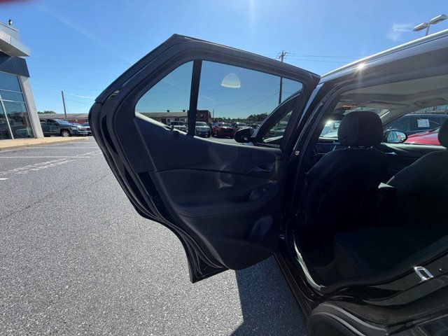 Used 2023 Buick Encore GX Essence w/ Experience Buick Package AWD/4WD image 11