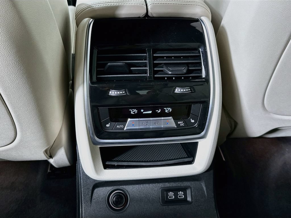 Certified 2024 BMW X7 xDrive40i w/ M Sport Package AWD/4WD image 26