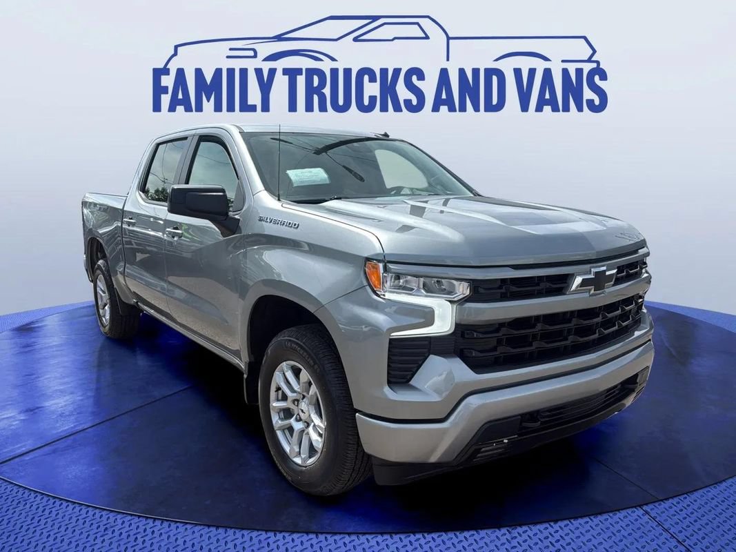 Used 2023 Chevrolet Silverado 1500 RST AWD/4WD image 7