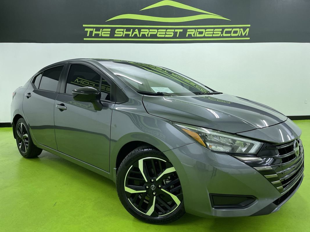 Used 2023 Nissan Versa SR w/ Trunk Package