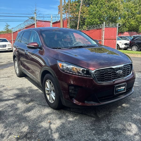 Used 2019 Kia Sorento FWD V6 image 4