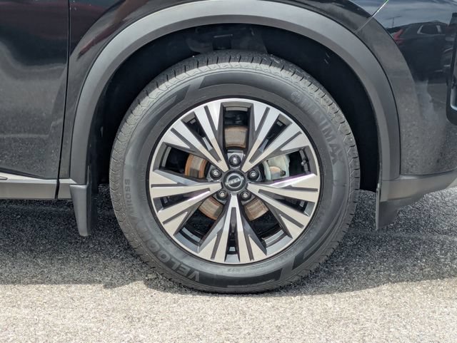 Used 2023 Nissan Rogue SV FWD image 11
