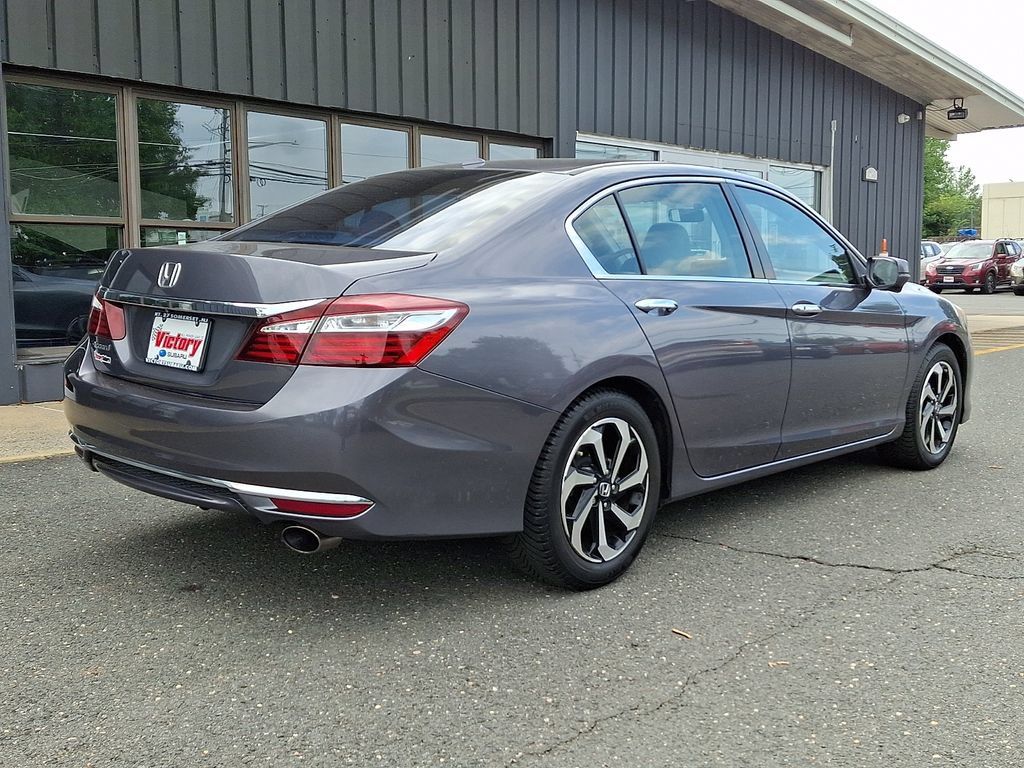 Used 2017 Honda Accord EX image 6