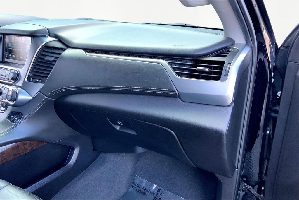 Used 2019 Chevrolet Tahoe LT w/ Z71 Midnight Edition image 19