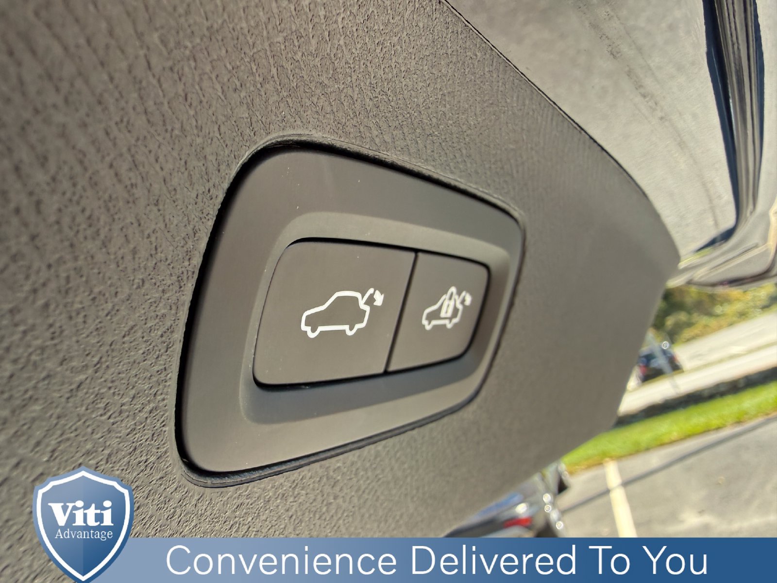 Certified 2023 Volvo XC90 B6 Plus AWD/4WD image 24