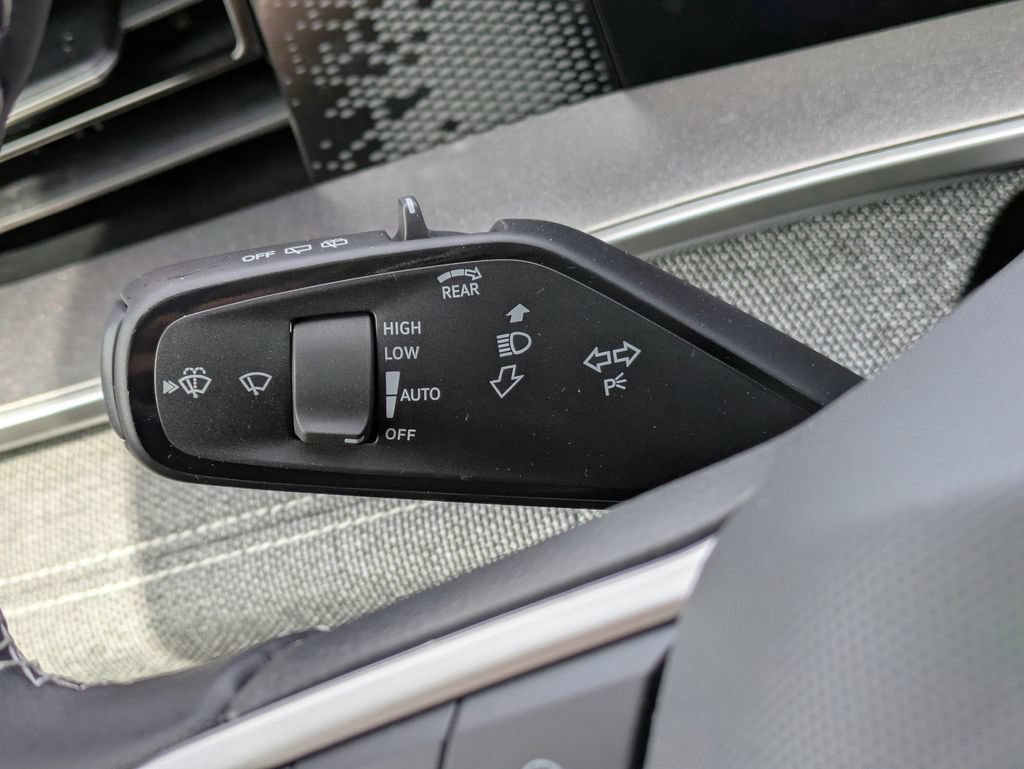 Certified 2026 Volkswagen Tiguan S FWD image 38