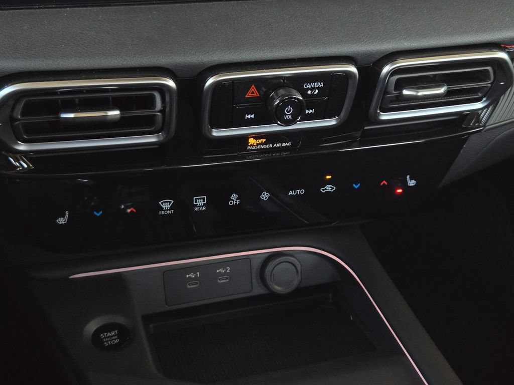 New 2026 Nissan Sentra SR w/ SR Premium Package FWD image 22