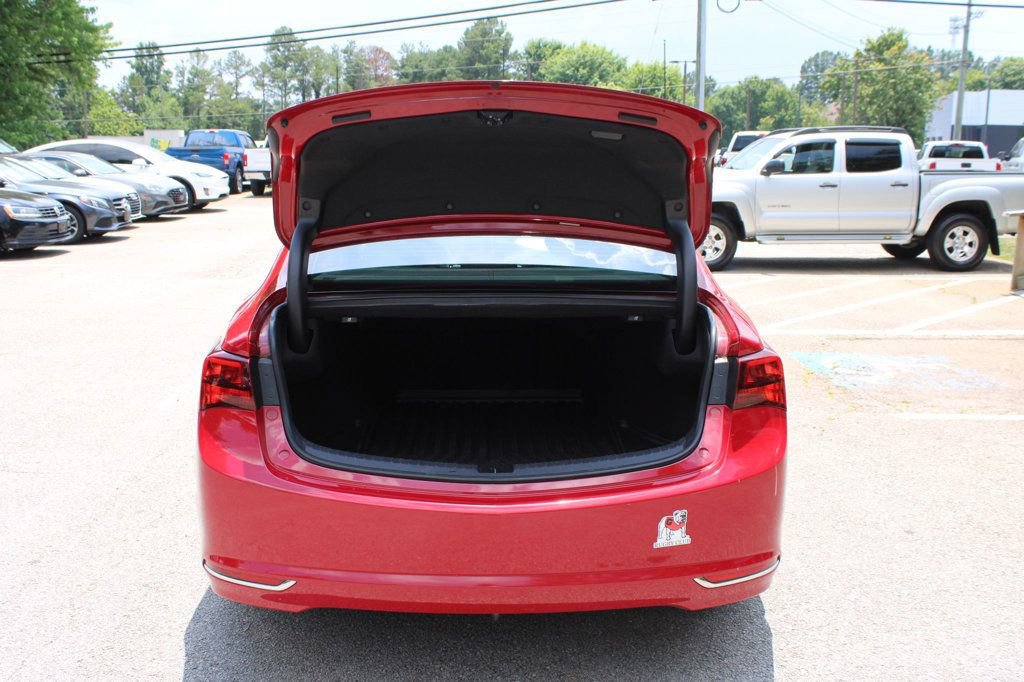 Used 2017 Acura TLX FWD image 11