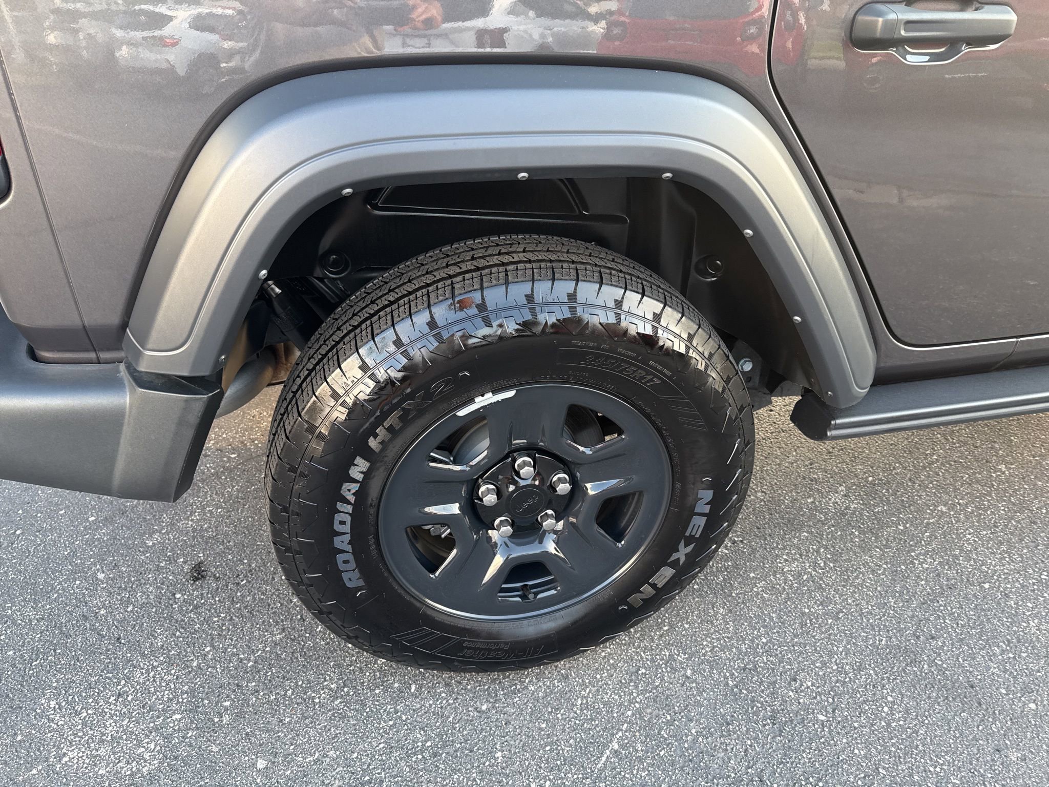 Used 2024 Jeep Wrangler Sport image 6