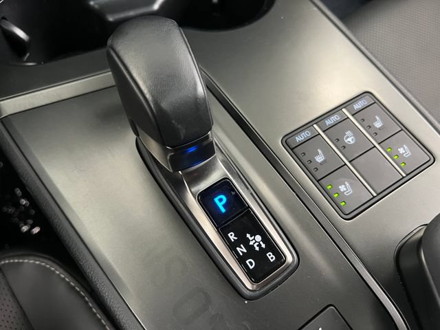Used 2025 Lexus UX 300h FWD w/ Accessory Package (Z2) image 23