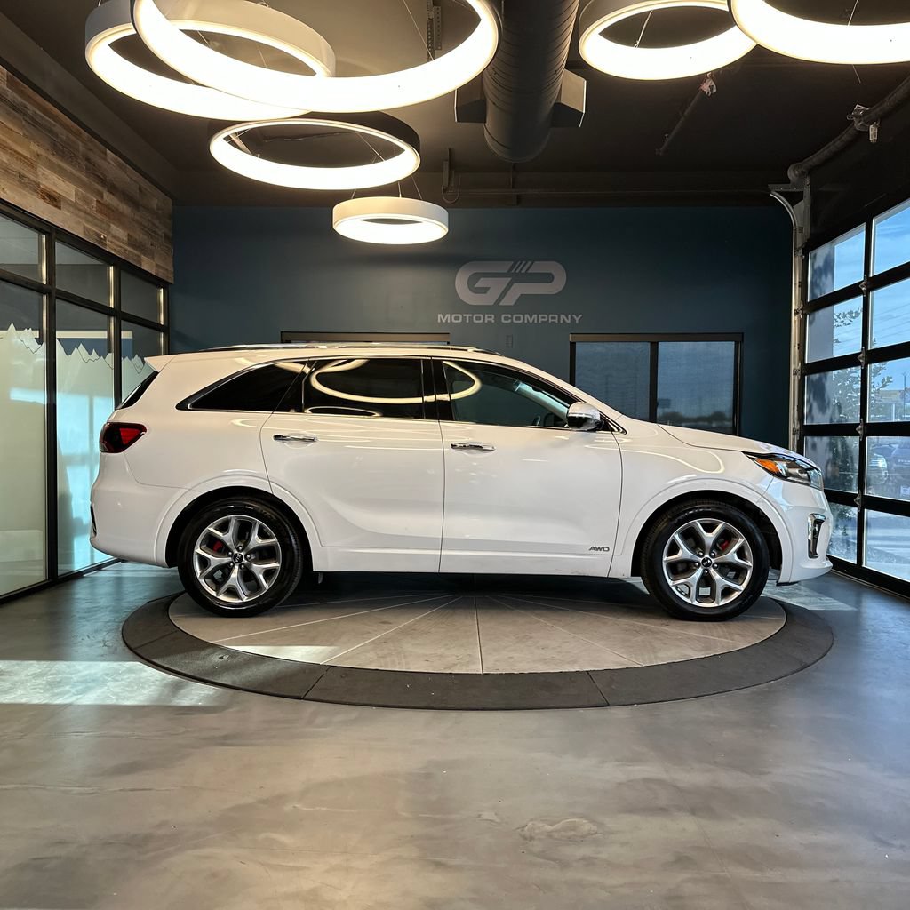 Used 2019 Kia Sorento SX w/ SX Touring Package AWD/4WD image 2