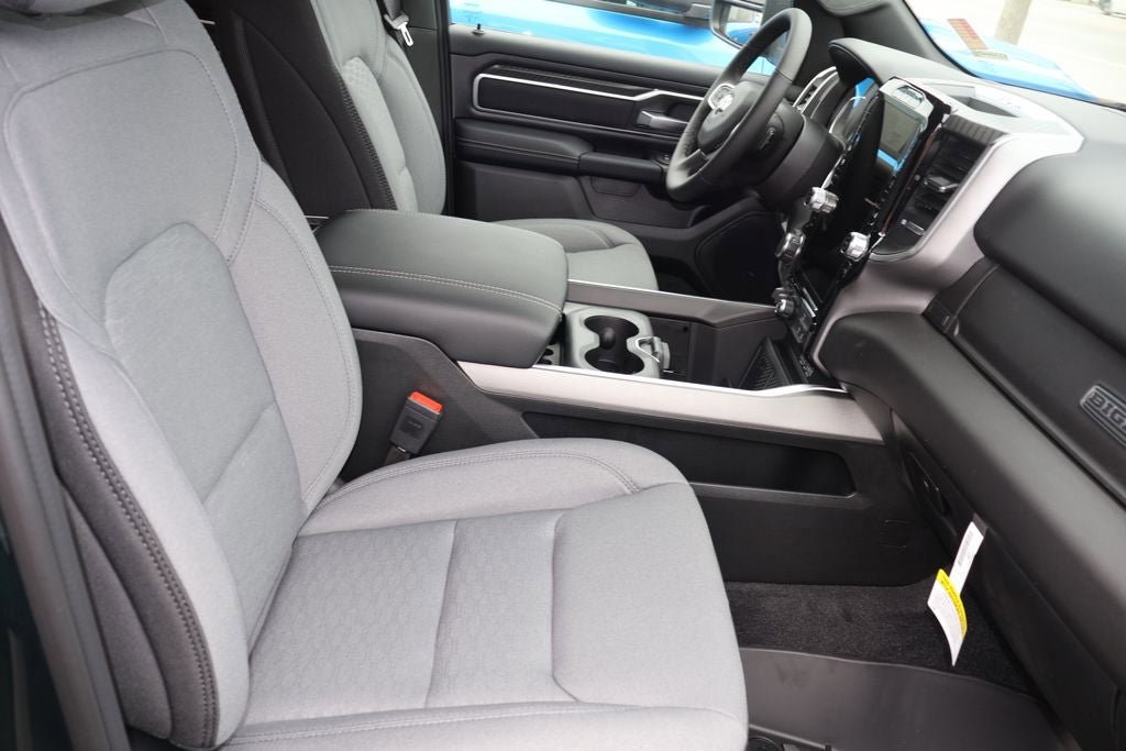 New 2026 RAM 1500 Big Horn AWD/4WD image 14