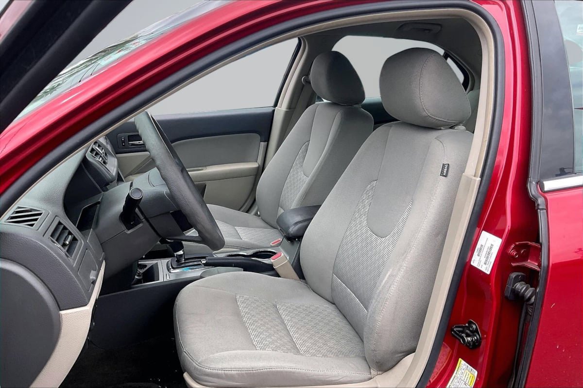 Used 2011 Ford Fusion SE w/ 201A Rapid Spec Order Code FWD image 25