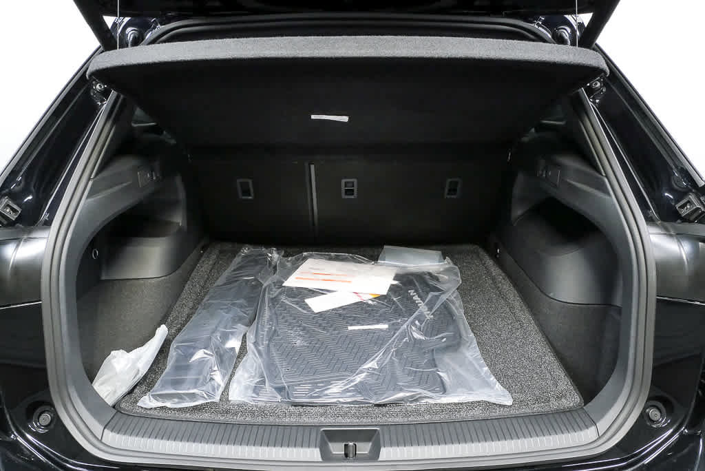 New 2026 Volkswagen Tiguan SEL R-Line AWD/4WD image 28
