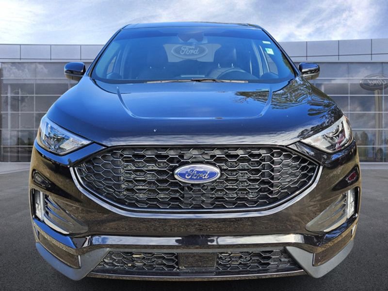 Used 2024 Ford Edge ST-Line image 3