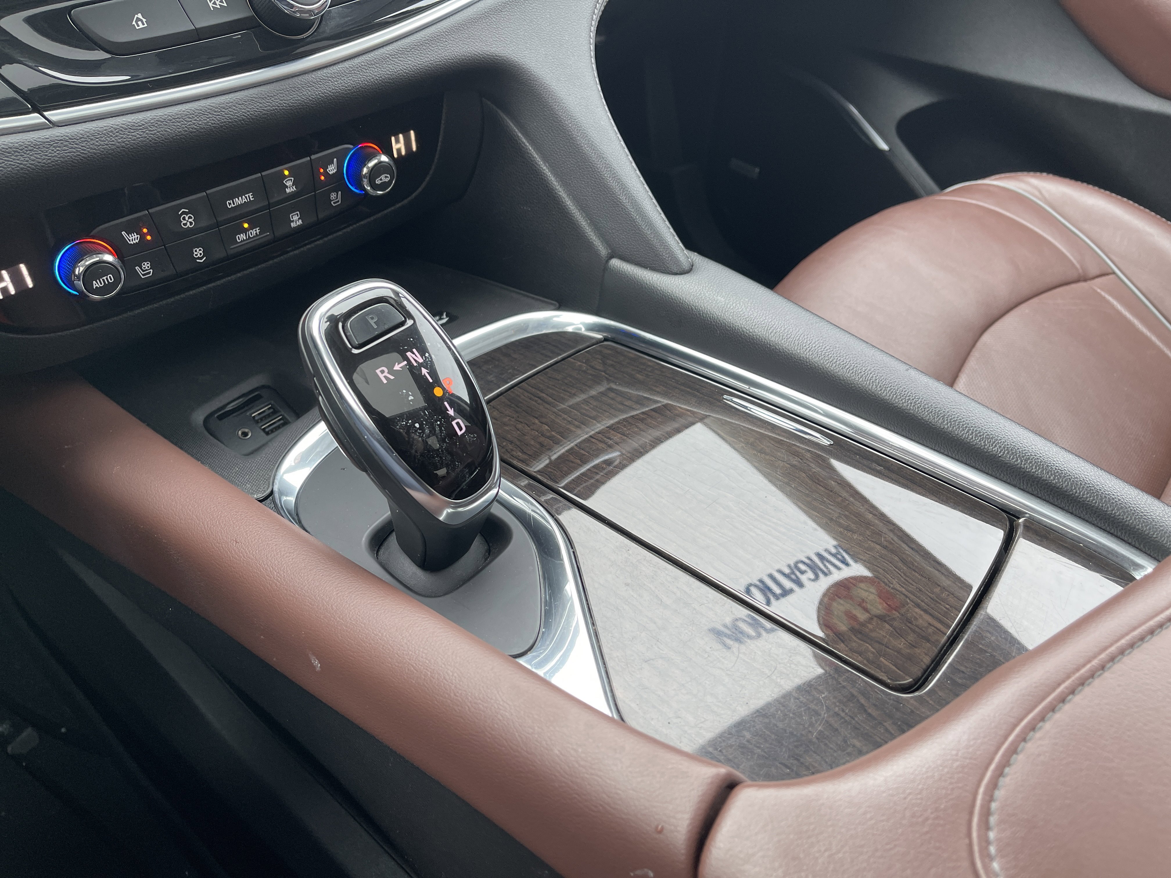 Used 2020 Buick Enclave Avenir w/ Avenir Technology Package image 22