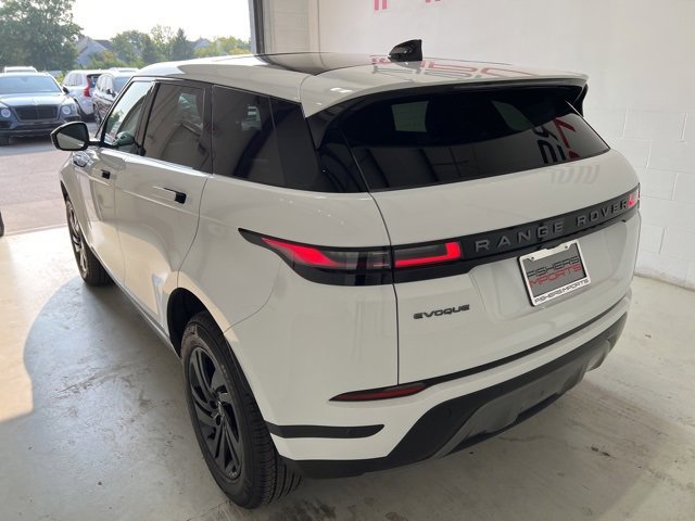 Used 2025 Land Rover Range Rover Evoque S image 12