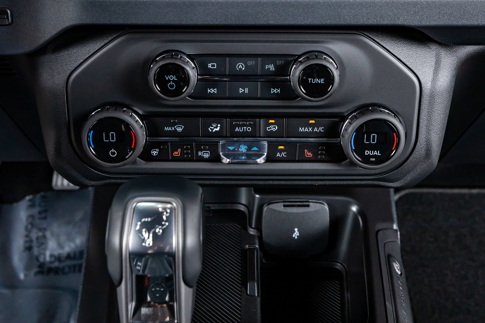 Used 2026 Ford Bronco Outer Banks AWD/4WD image 27