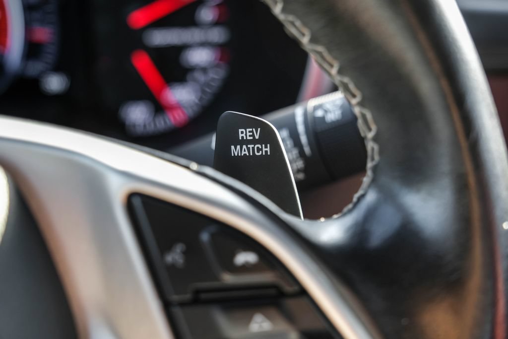 Used 2016 Chevrolet Corvette Stingray Coupe RWD image 16