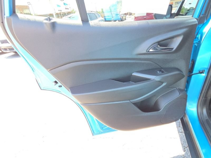 Used 2025 Chevrolet Trax ACTIV w/ Driver Confidence Package FWD image 18