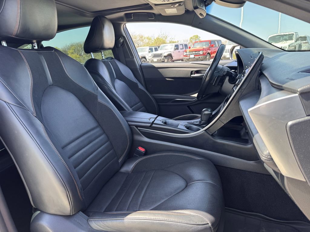 Used 2019 Toyota Avalon XSE w/ All Weather Liner Package image 28