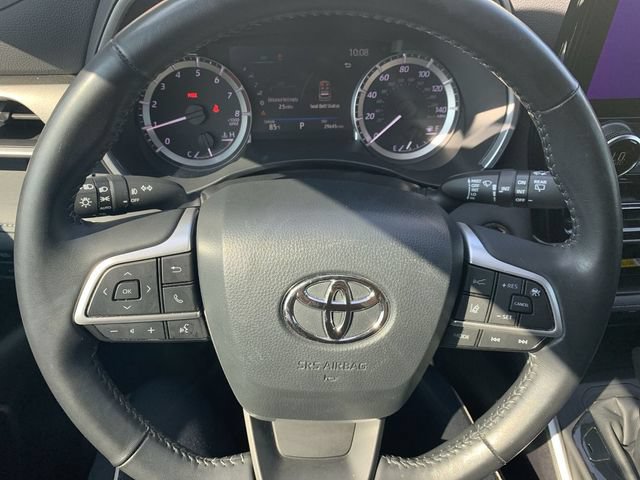 Used 2023 Toyota Highlander XLE FWD image 19