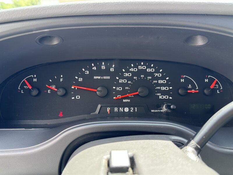 Used 2008 Ford E-150 and Econoline 150 RWD image 16