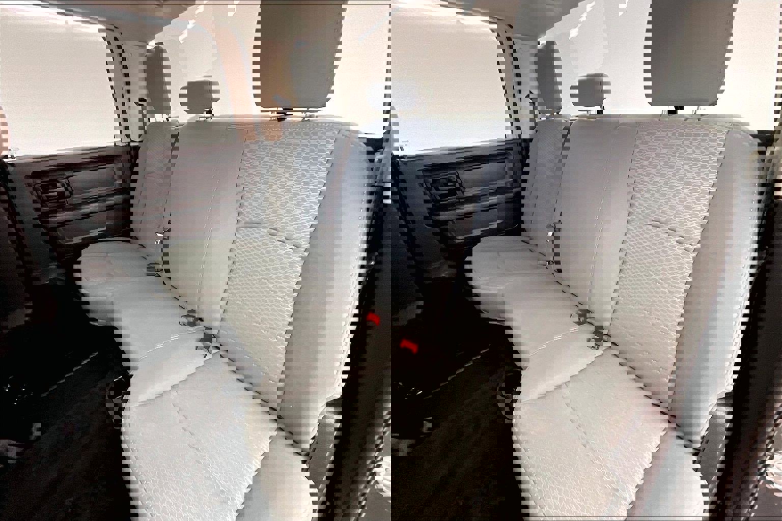 Used 2013 RAM 2500 Tradesman w/ Chrome Appearance Group image 19