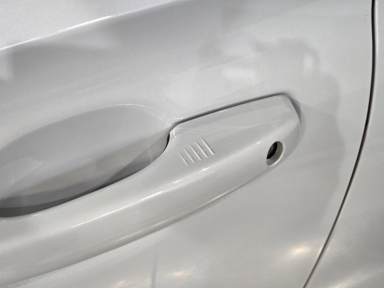 New 2025 Lincoln Corsair Reserve w/ Jet Appearance Package image 15