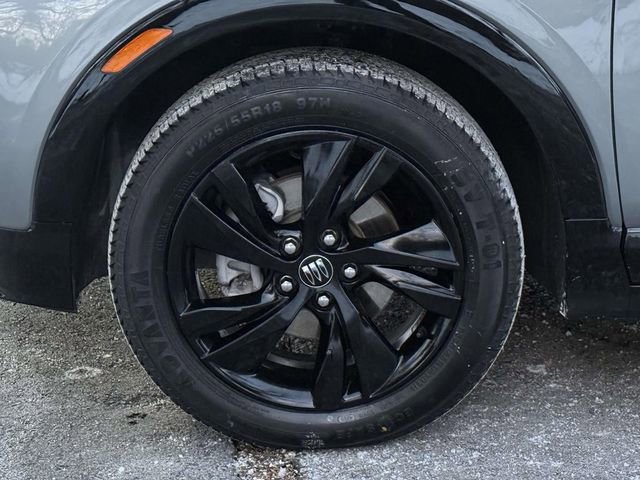 Certified 2024 Buick Encore GX Sport Touring image 7