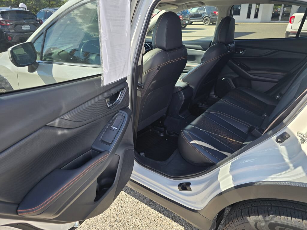 Used 2023 Subaru Crosstrek 2.5i Limited AWD/4WD image 11