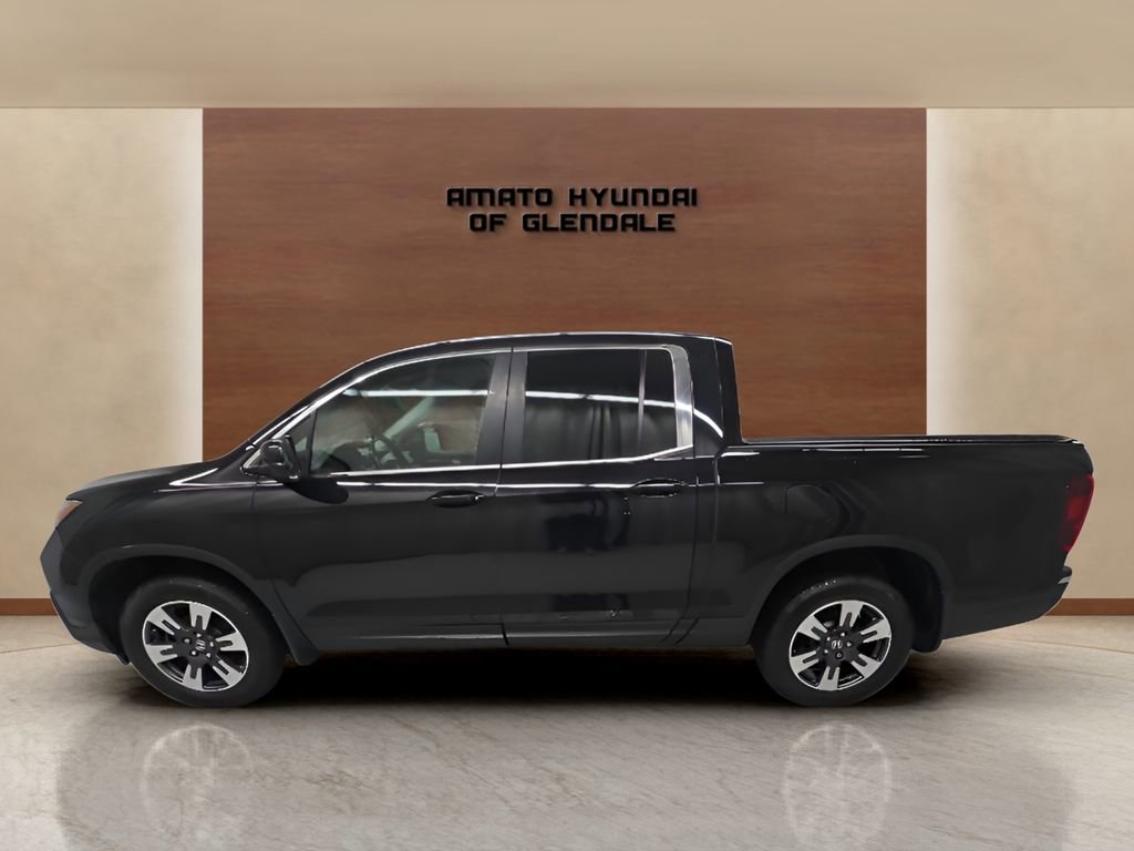 Used 2017 Honda Ridgeline RTL-T image 3